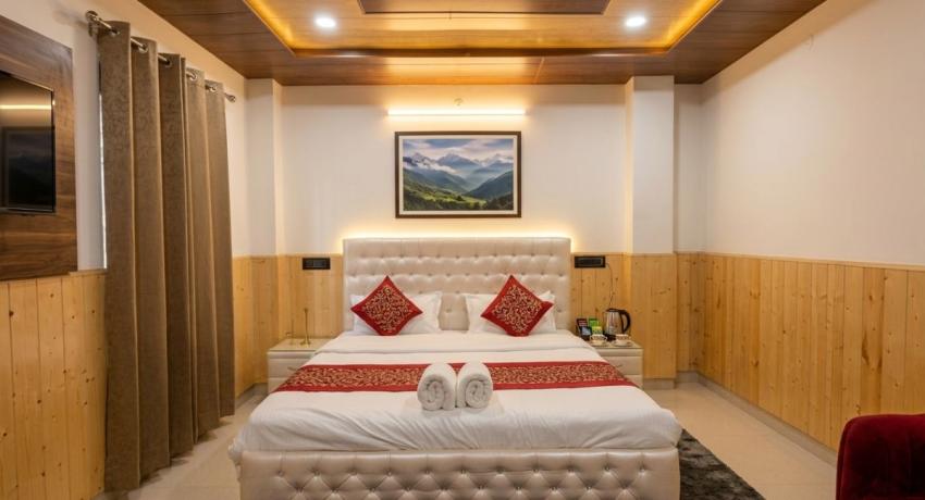 Valley Facing Balcony Rooms